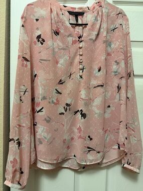 White House Black Market Pink Floral Button-Placket Long Sleeve Blouse